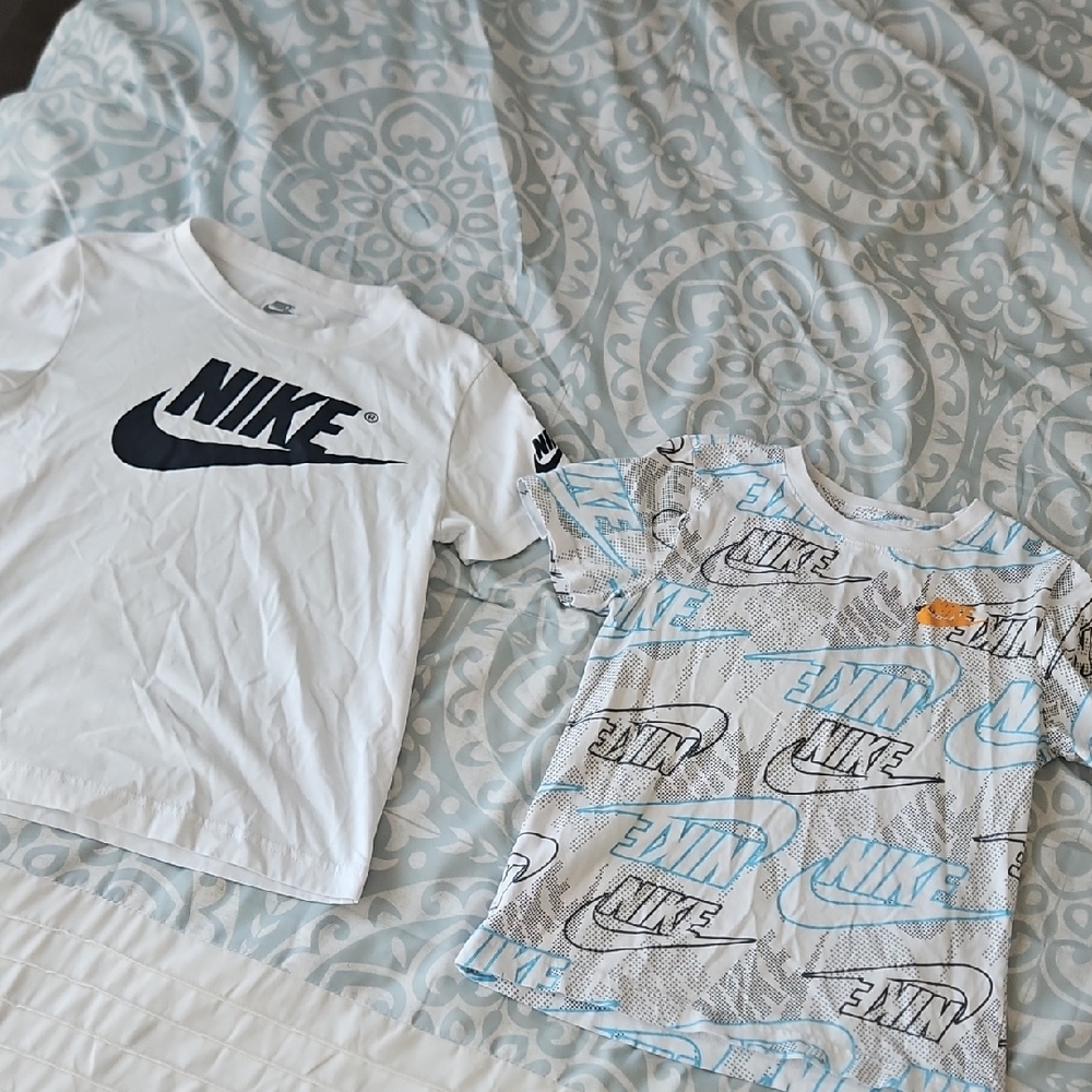 Nike Kids' White and Light Blue Graphic Tees